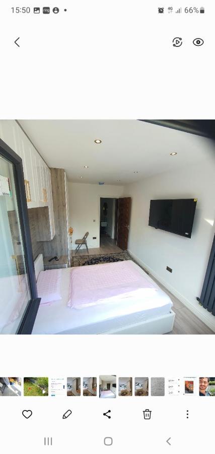 Hospedagem domiciliar 64 Salmon Street *